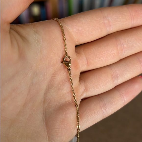 Large Gold Thin Initial Letter Necklace Charm Link P - Picture 2 of 4